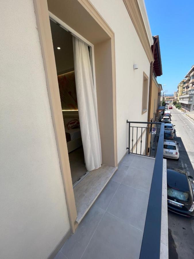 Hotel Bullerjanos Olbia Exterior foto