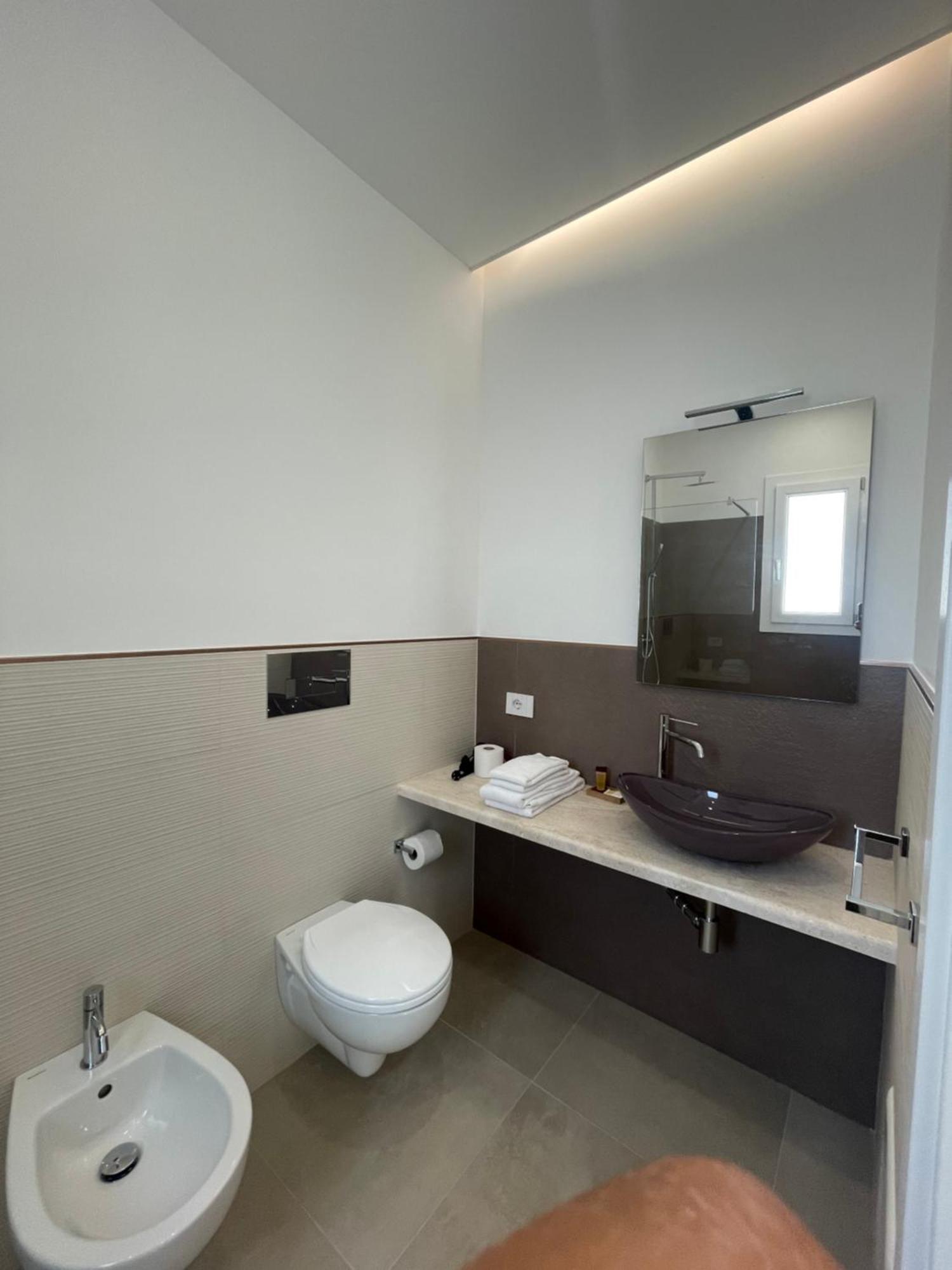Hotel Bullerjanos Olbia Exterior foto