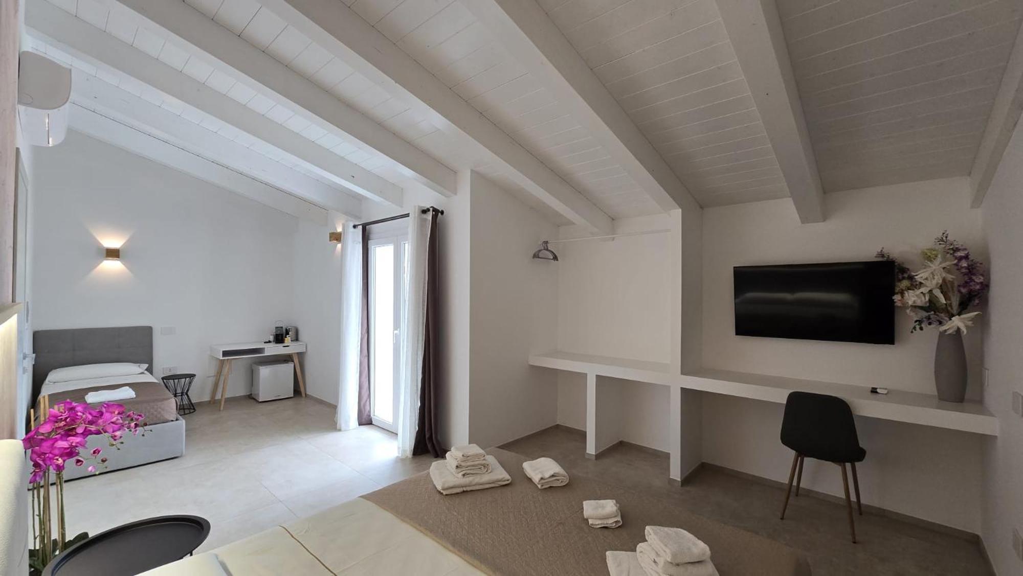 Hotel Bullerjanos Olbia Exterior foto